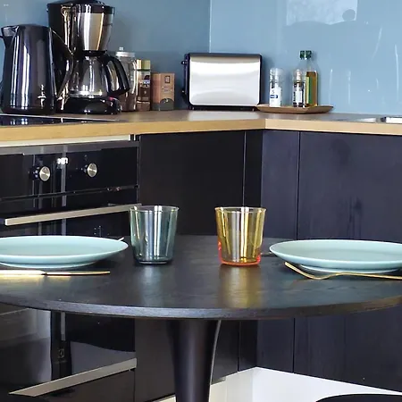 شقة Uusi Tyylikaes Asunto Ydinkeskustassa